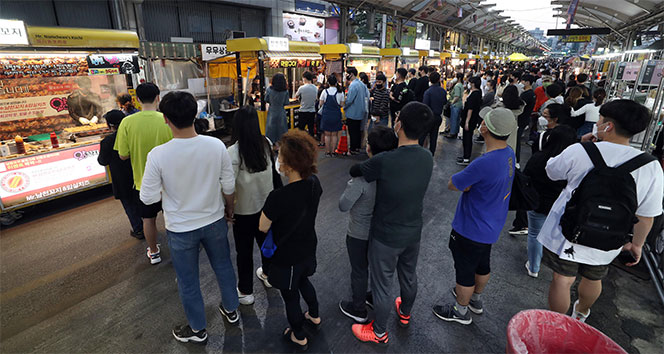 Güney Kore, 6 Mayıs’ta 'sosyal mesafe' kuralını gevşetiyor